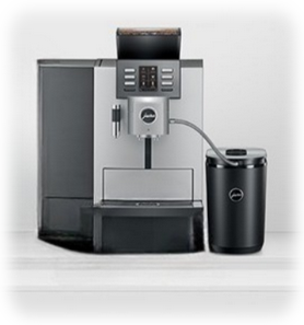 Jura X8 mit Milchbehälter