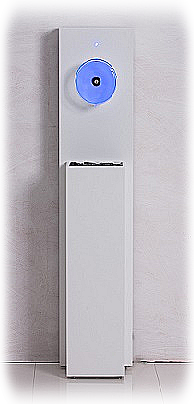Designer Wasserspender aus der Wand kommend in Weiss mit blauem spender.